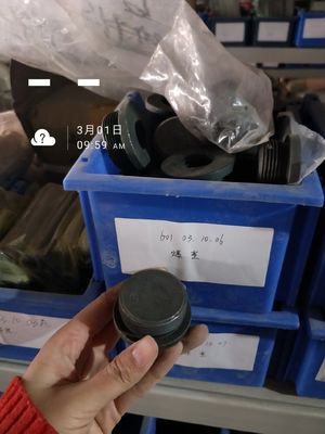 12V190 차동 디젤 엔진용 물 펌프 100kg 무게 용량 제한