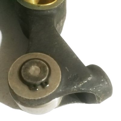 표준 부품 12v 디젤 엔진 예비 부품  casting roller ang arm assembly
